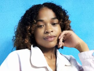 Online show shows MarieFlorence